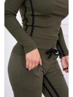 Sada s dvojitými pruhy v khaki barvě Sada s dvojitými pruhy v khaki barvě