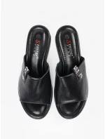 Výborné černé dámské  nazouváky platforma