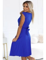 311-16 LILA Plisované šaty s krátkými rukávy a páskem - CHABROW 311-16 LILA Plisované šaty s krátkými rukávy a páskem - CHABROW