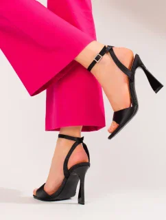 Módní černé dámské  sandály na jehlovém podpatku