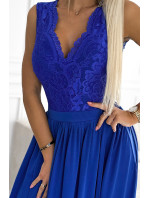 Dlouhé šaty s krajkovým výstřihem Numoco LEA - modré