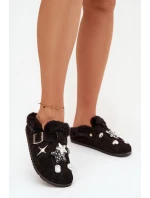 Dámské pantofle s ozdobami a sponou, zateplené kožíškem – černé Thalora