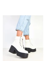 Boty na podpatku model 217926 Solea Boty na podpatku model 217926 Solea