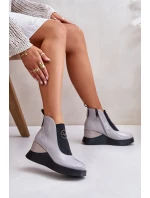Lakované Kotníkové Boty Na Klínu Zateplené Šedé Vinceza 66703