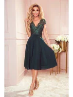 LINDA - Dámské šifonové šaty v lahvově zelené barvě s krajkovým výstřihem 381-2