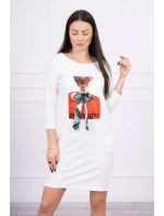 Pozoruhodné 3D grafické šaty v barvě ecru Pozoruhodné 3D grafické šaty v barvě ecru