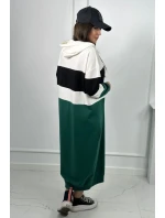 Trikolorní šaty s kapucí ecru + černá + tmavě zelená