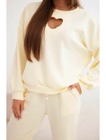 Dámský komplet máslíčko s výřezem ve tvaru srdce žlutý