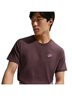 Pánské tričko Nike Club Tee brown AR4997 502 Pánské tričko Nike Club Tee brown AR4997 502