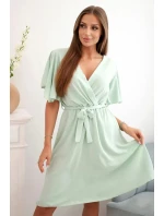 Šaty s vrstveným výstřihem tmavá máta