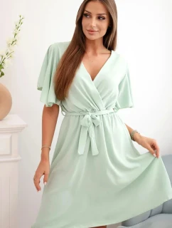 Šaty s vrstveným výstřihem tmavá máta