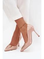 Lakované dámské lodičky na jehlovém podpatku se zlatým detailem Paivelle – béžové