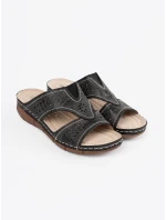 Luxusní dámské  nazouváky černé na klínku