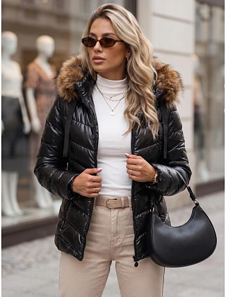 Dámská prošívaná zimní bunda s kapucí MIRIAL černá FashionStreet TY3769 Dámská prošívaná zimní bunda s kapucí MIRIAL černá FashionStreet TY3769