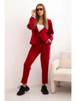 Dámský komplet s viskózou s lampasem a sportovní sako červený