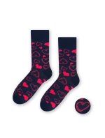 Vzorované pánské ponožky Steven art.136 Srdíčka