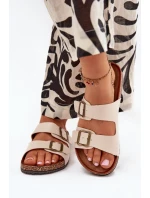 Dámské pantofle na korkové platformě s přezkami – béžové