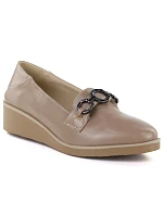 Dámské polobotky na klínovém podpatku s ornamentem béžové barvy M.Daszynski MR2265 Dámské polobotky na klínovém podpatku s ornamentem béžové barvy M.Daszynski MR2265