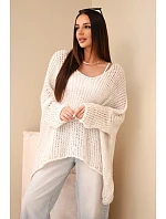 Dámský svetr oversized se vzorem a výstřihem do V a delším zadním dílem béžový