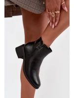 Zateplené dámské kotníkové boty na klínu černé Delmira