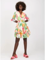 Šaty DHJ SK 0997 1.33X bílé a růžové Šaty DHJ SK 0997 1.33X bílé a růžové